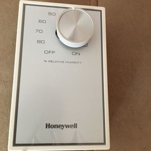 Brand new Honeywell Dehumidifier controller white